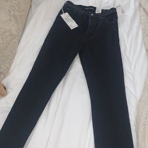 Aritzia arlo hi rise straight ankle jean size 25